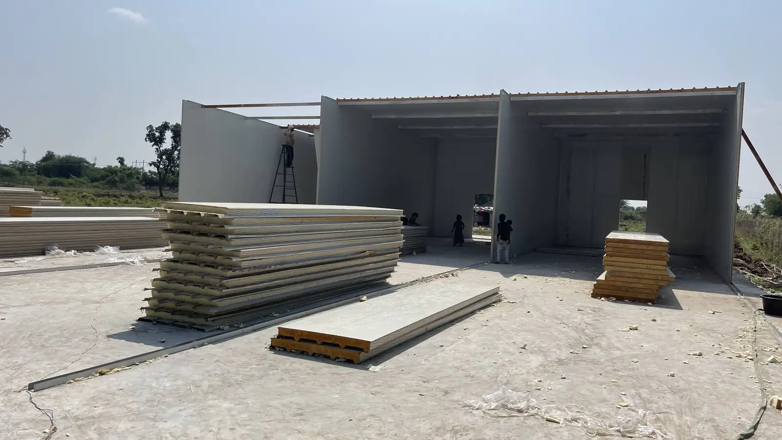 PUF panels and a finished MushroomWale room on site